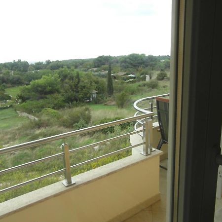 Bentley - Sea-View - 2 Bedroom Apartment Премантура Экстерьер фото