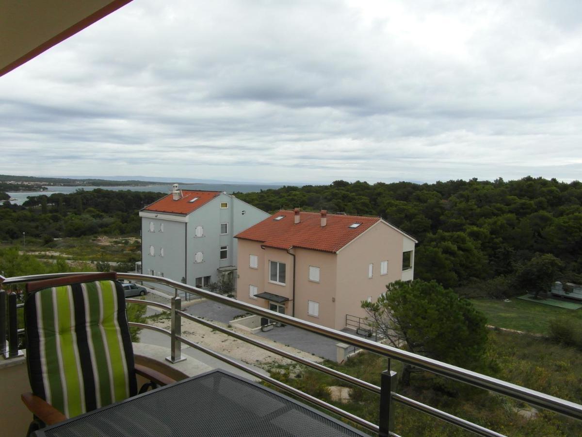 Bentley - Sea-View - 2 Bedroom Apartment Премантура Экстерьер фото