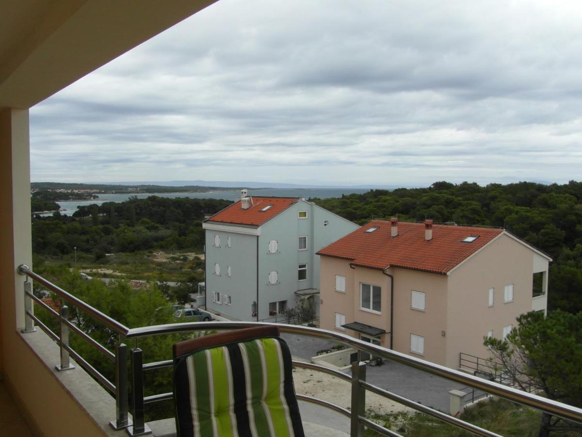Bentley - Sea-View - 2 Bedroom Apartment Премантура Экстерьер фото